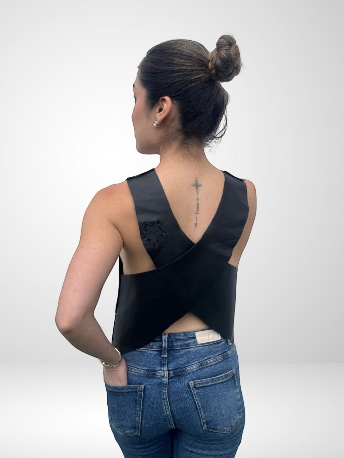 Cruz del Sur — Chaleco Boho Negro Cruzado
