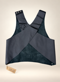 Cruz del Sur — Chaleco Boho Negro Cruzado