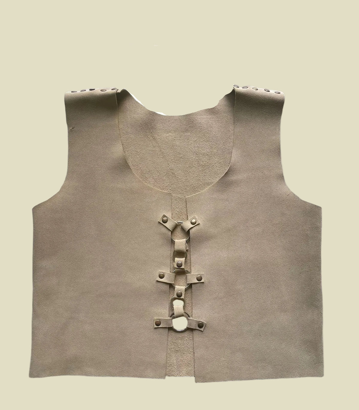 Luna de Arena - Chaleco Boho Beige con Argollas